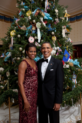Take two, Dec. 5, 2010.Official White House photo by Chuck Kennedy
